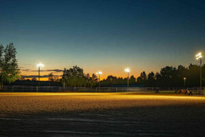 outdoor_horse_arena_at_night_LED_high_mast_floodlight